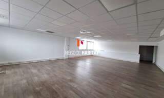 Commerce  26 m² à louer à Saint-Aunès (34130)