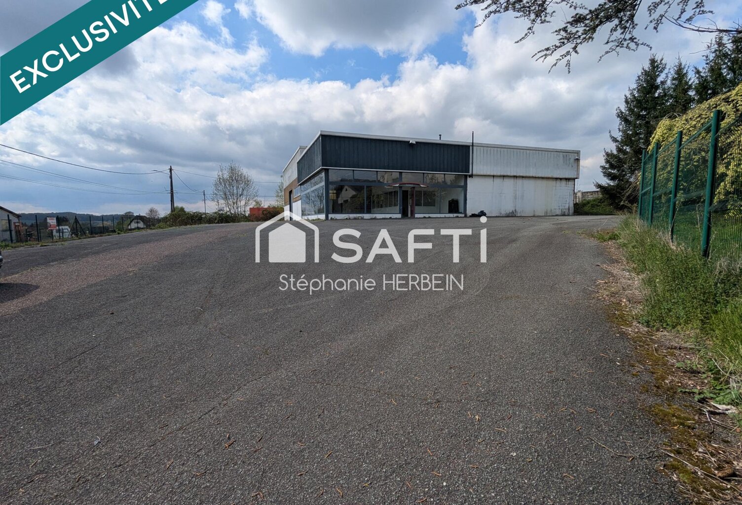 Garage de 550m2 — photo 1