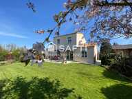 Maison moderne 4 chambres  Vie de plain-pied  Environnement calme — photo 2