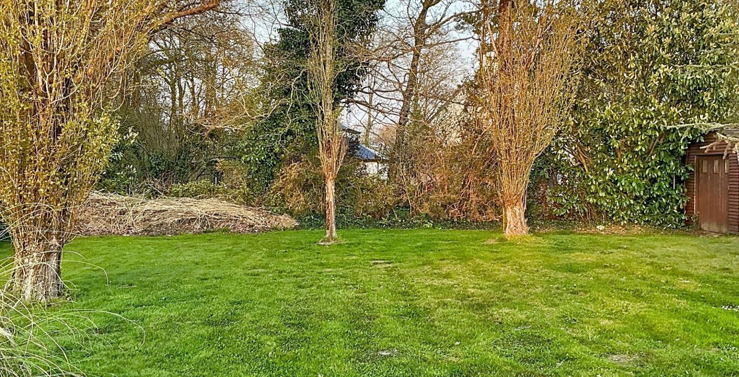 Charmant TERRAIN CONSTRUCTIBLE de 580m2 ! — photo 1