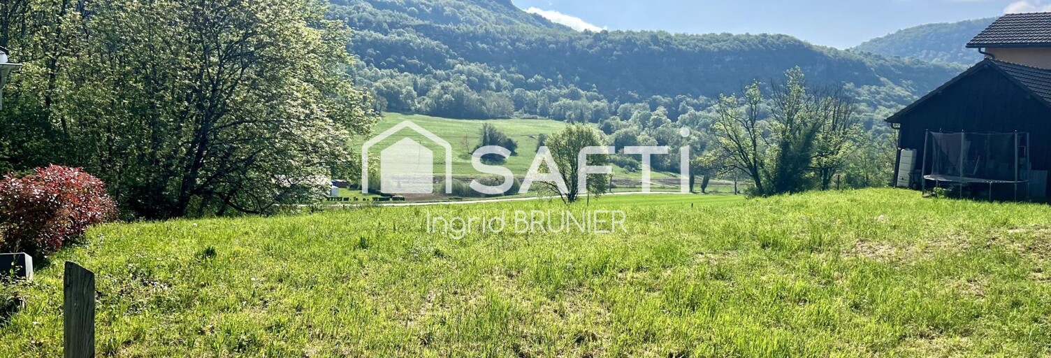 Terrain  1030 m² à vendre à Saint-Pierre-de-Curtille (73310)