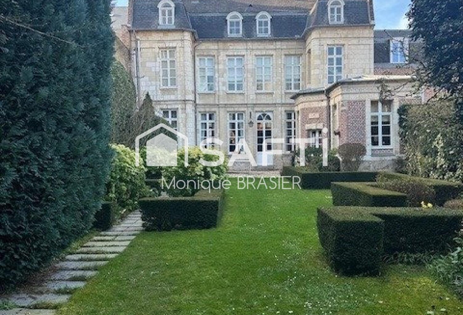 Maison d'exception, on pose les meubles — photo 1