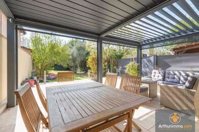 Maison 5 pièces 379000 €
