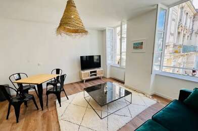 Appartement 2 pièces 830 €