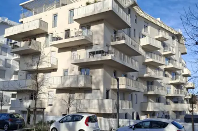 Appartement 2 pièces 864 €