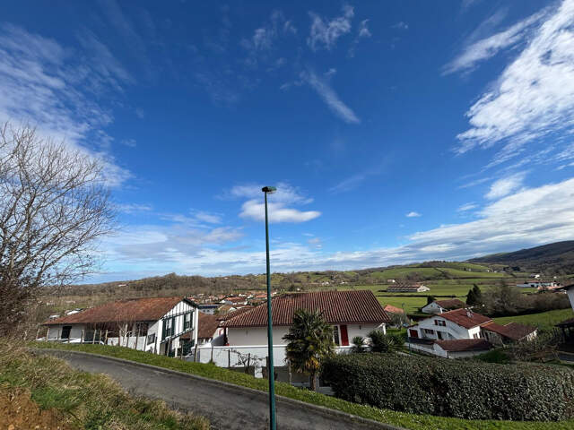 EXCLUSIVITÉ   Maison hors d'eau hors d'air avec vue campagne — photo du bien