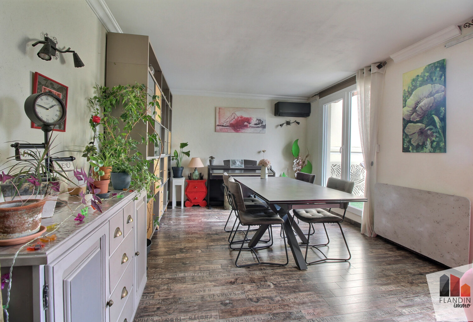 LYON 8 - Duplex d'exception de 146 m2 en dernier étage avec — photo 1