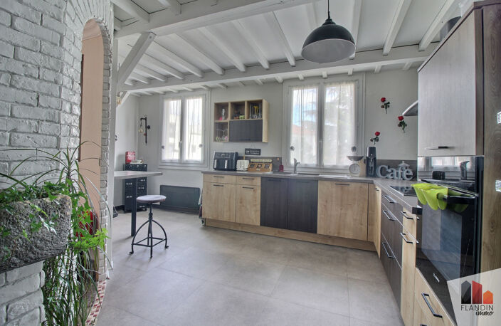 LYON 8 - Duplex d'exception de 146 m2 en dernier étage avec — photo 5