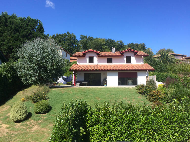 Maison de charme avec T2 indépendant et vie au vert à deux p — photo 1