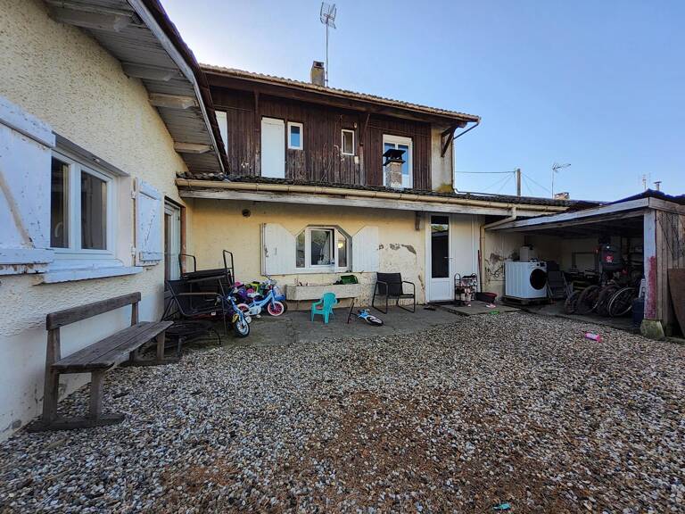 Immeuble  190 m² — photo 1