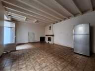 Immeuble  190 m² — photo 3