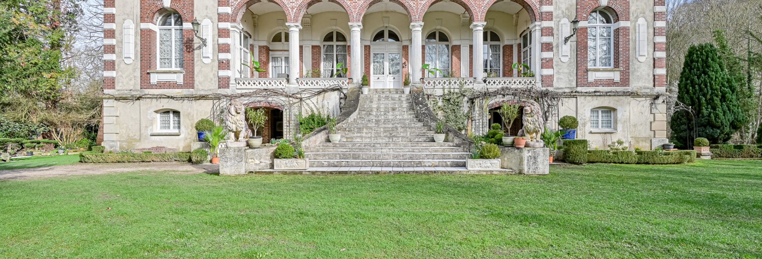 Maison 13 Pièces 550 m² à vendre à Val-de-Reuil (27100)