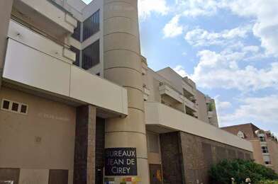 Bureau 4 pièces 175000 €