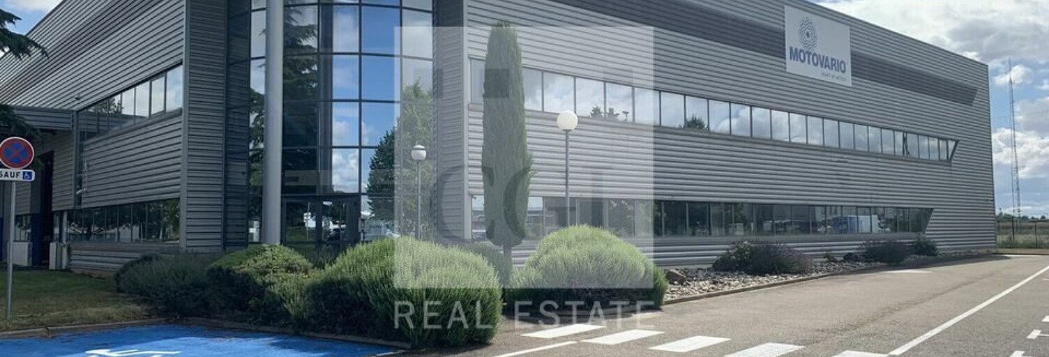 Commerce  1000 m² à louer à Genas (69740)