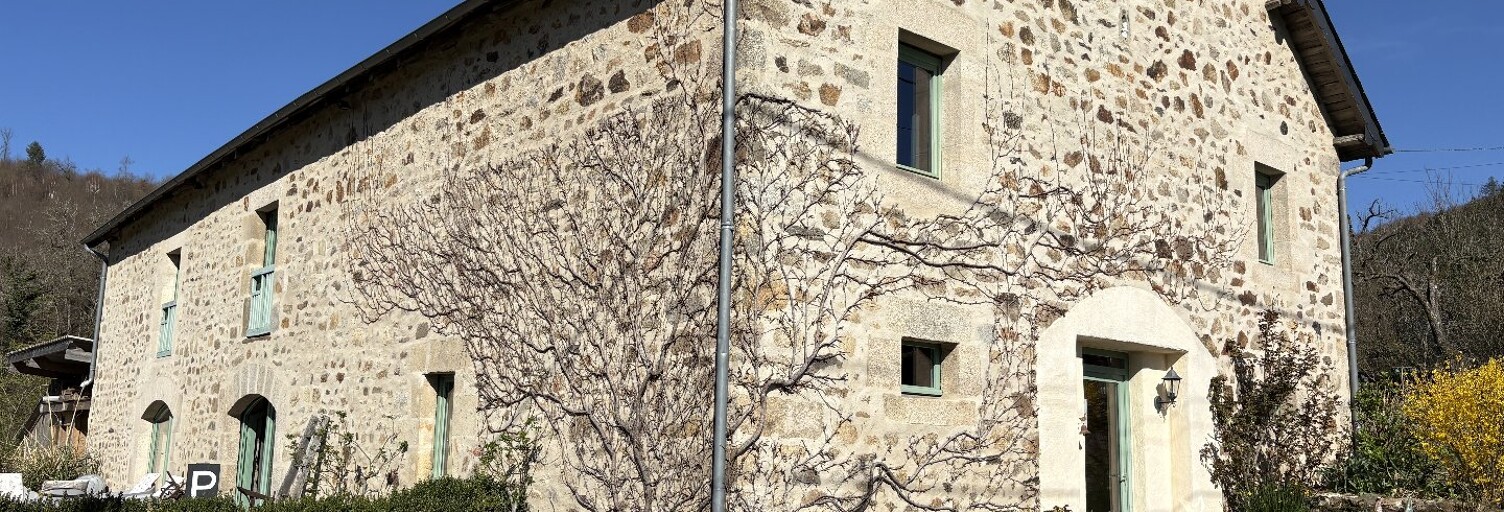 Maison 8 Pièces 309 m² à vendre à Bar (19800)