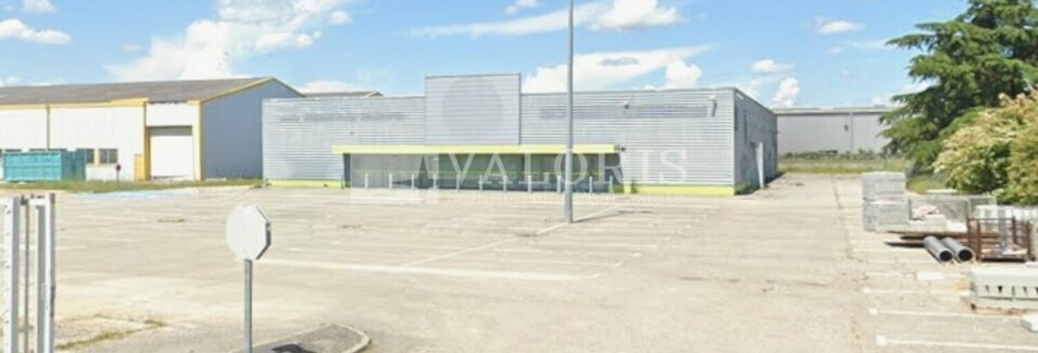 Commerce  1461 m² à louer à Romans-sur-Isère (26100)