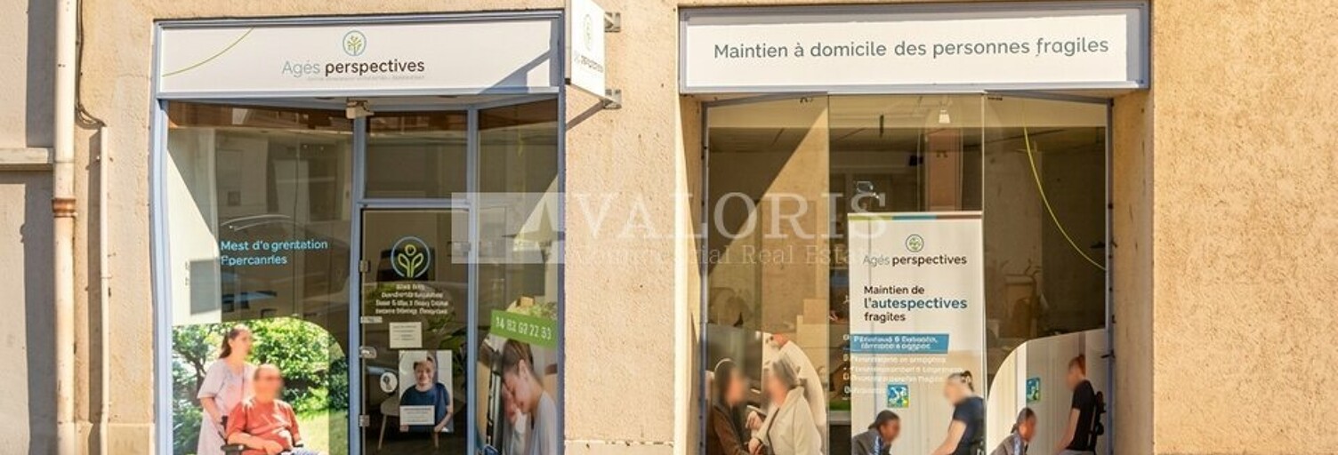 Commerce  57 m² à louer à Villefranche-sur-Saône (69400)