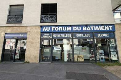 Commerce  2350 €