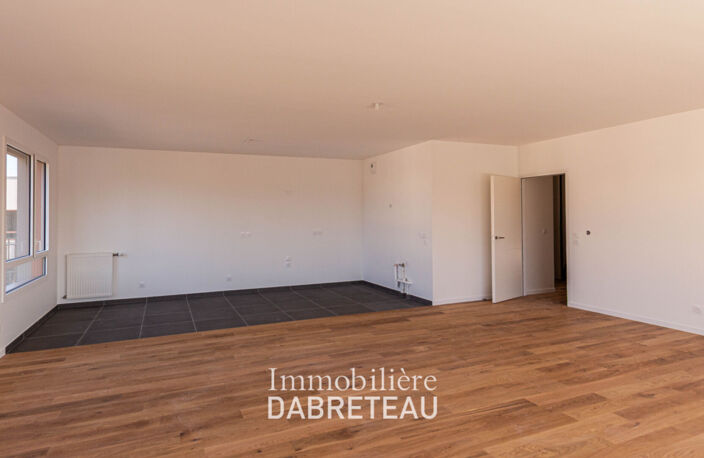 T5 neuf d'exception  dernier étage — photo 3