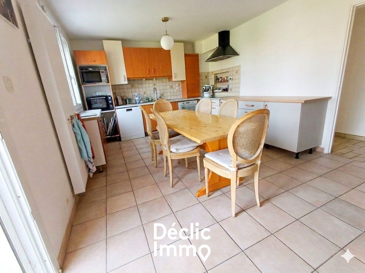 Villa / Maison  T7 à vendre Roche-sur-Yon (La) 85000
