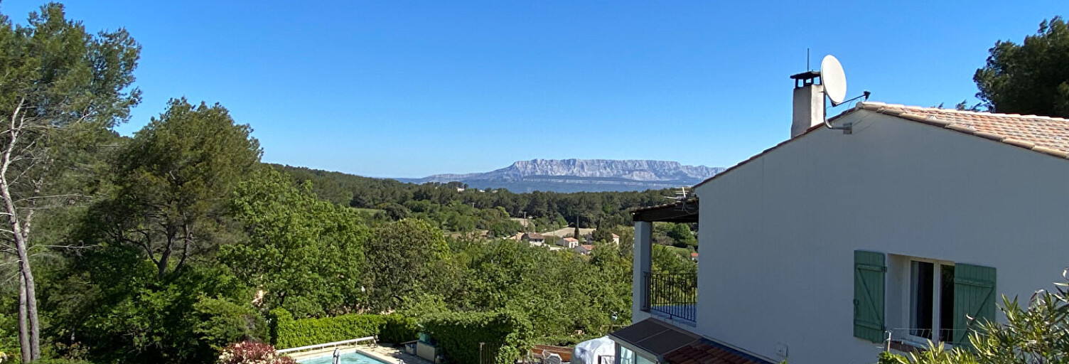 Maison 6 Pièces 153 m² à louer à Saint-Savournin (13119)