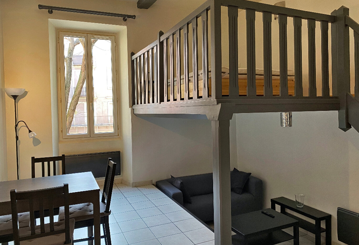 F2 MEUBLE 1ER ETAGE CENTRE VILLE ORANGE — photo 1