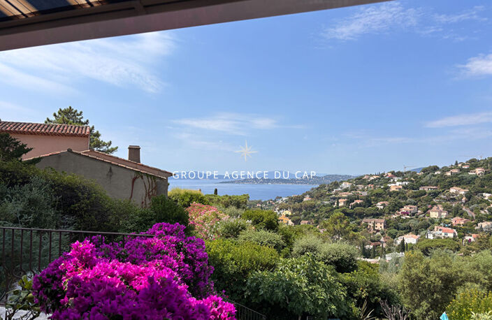 A VENDRE VILLA 6 CHAMBRES AVEC STUDIO et 3 PIECES INDEPENDANTS VUE MER EXPOSITION SUD-OUEST PISCINE GARAGE PARIKINGS LES ISSAMBRES — photo 5