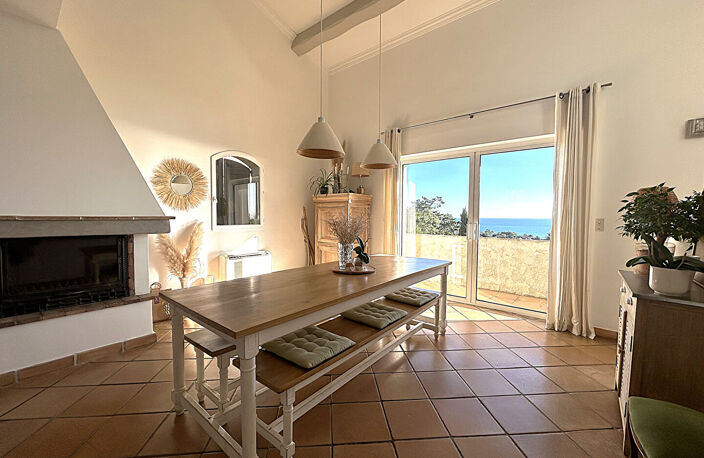 SOUS COMPROMIS - VILLA DE CHARME DE 160M² AVEC VUE MER 4 CHAMBRES AUX ISSAMBRES — photo 5