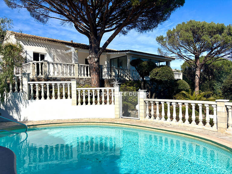 A VENDRE VILLA PROCHE MER 4 CHAMBRES APPARTEMENT INDEPENDANT PISCINE  CAR PORT ET PARKINGS AUX ISSAMBRES — photo 1