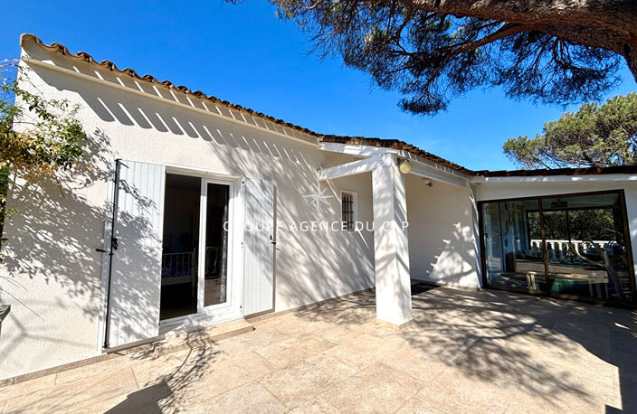 A VENDRE VILLA PROCHE MER 4 CHAMBRES APPARTEMENT INDEPENDANT PISCINE  CAR PORT ET PARKINGS AUX ISSAMBRES — photo 2