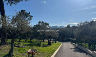 Maison 5 Pièces 400 m² à vendre à Roquebrune-sur-Argens (83520)