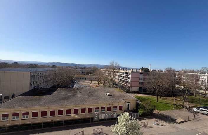 Appartement vendu loué T5 - 92 M2  avec 2 balcons et garage — photo 3
