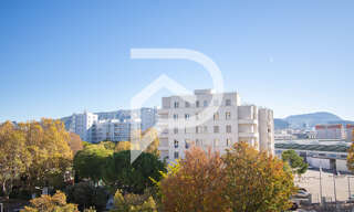 Appartement 5 Pièces 100 m² à vendre à Marseille 8 (13008)