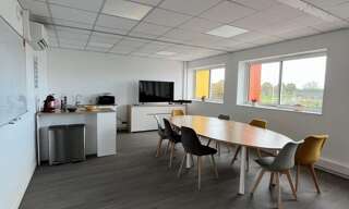 Bureau  98 m² à louer à Essarts-en-Bocage (85140)