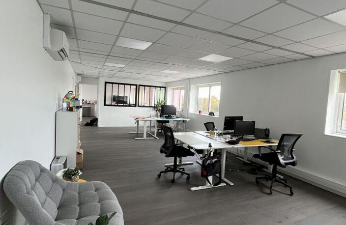 Location Bureaux 98 m&sup2; — photo 5