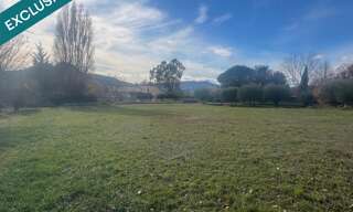 Terrain  1555 m² à vendre à Saint-Étienne-les-Orgues (04230)