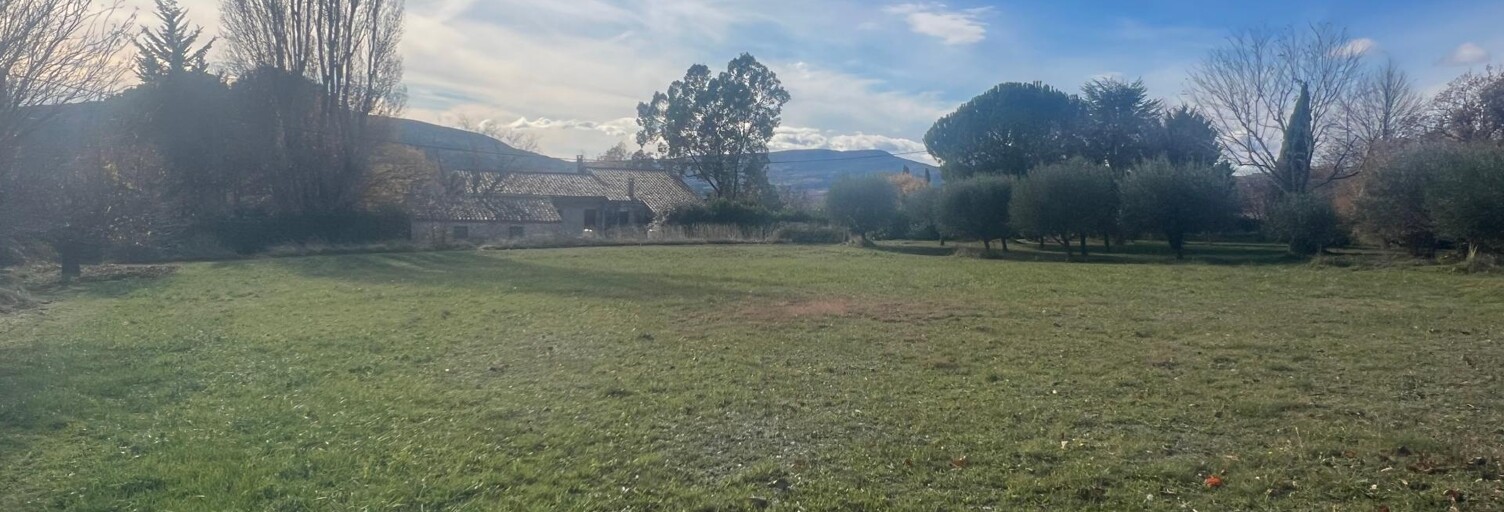 Terrain  1555 m² à vendre à Saint-Étienne-les-Orgues (04230)