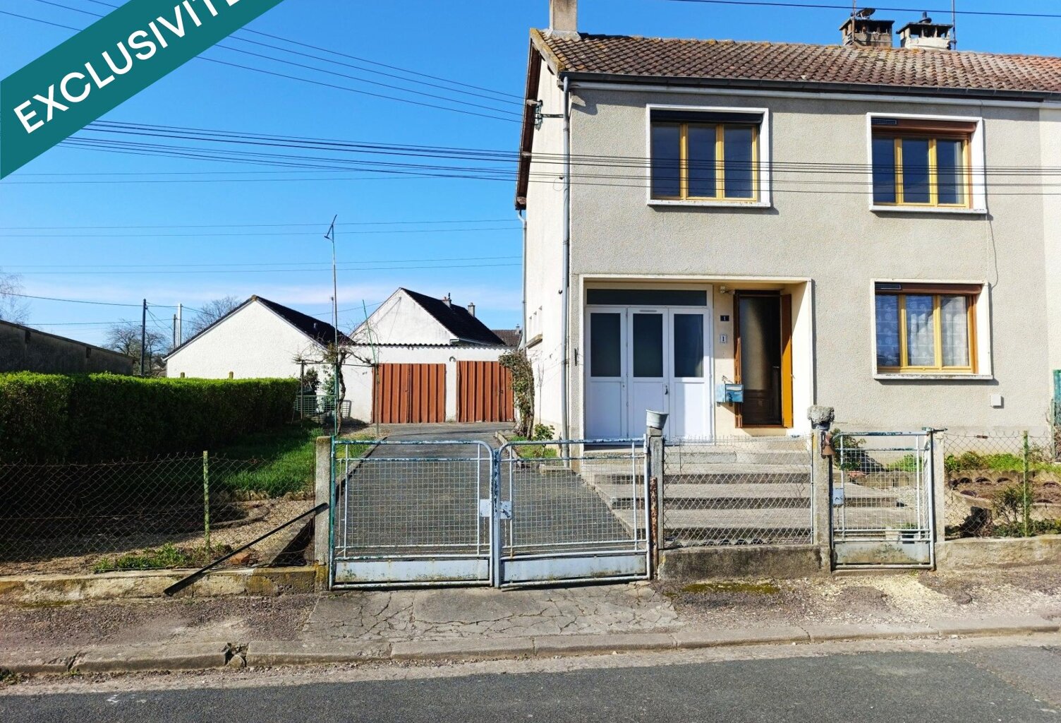 Maison 4 pièces  82 m²  3 chambres  Garages, atelier  Fort potentiel — photo 1