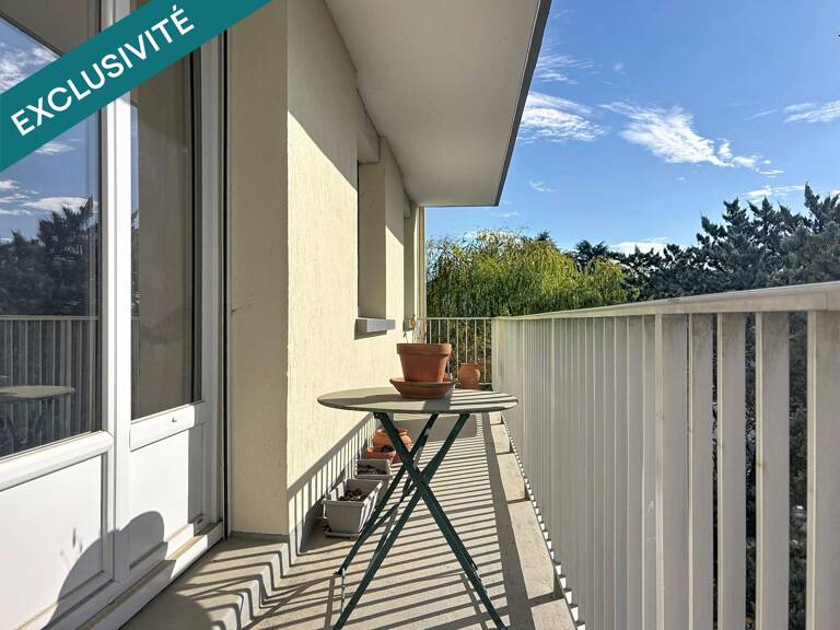 appartement 3 chambres - plein sud avec balcon, garage et ascenseur — photo 1