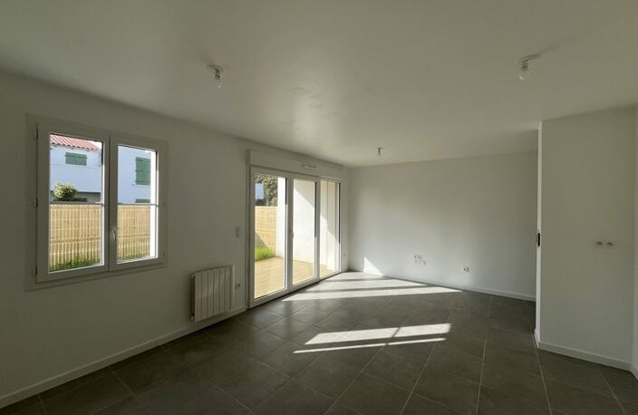 Vente maison 3 pièces 60 m² Saint-Pierre-d'Oléron (17310) — photo 2