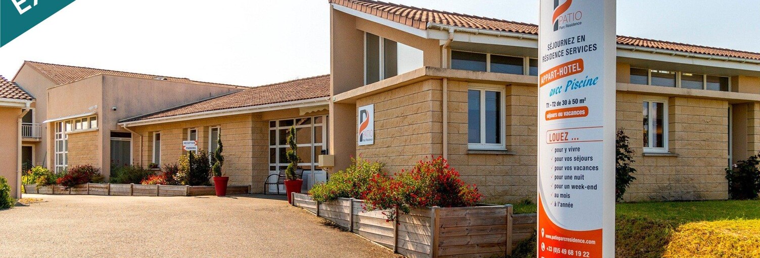 Immeuble  1947 m² à vendre à Loretz-d'Argenton (79290)