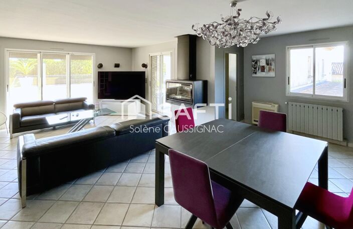 Maison rénovée de 188 m², 5 chambres, piscine, 3 grands garages — photo 4