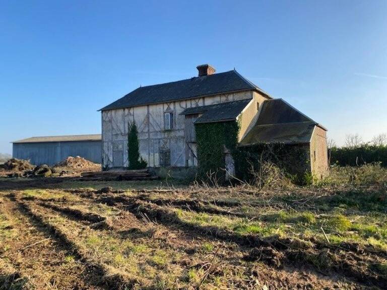 Ancien corps de ferme au charme authentique à réinventer — photo 1