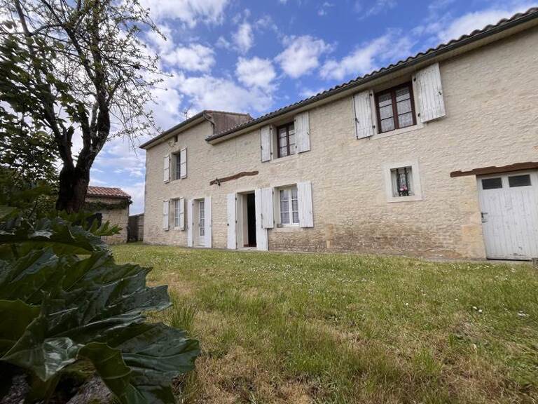 Maison en pierre de 5 pièces principales — photo 1