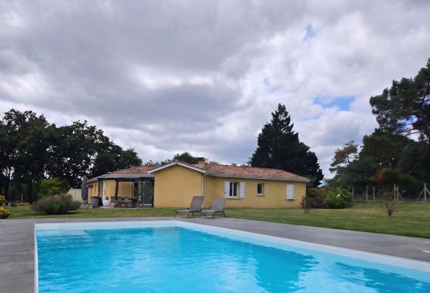Contemporaine de 6 pièces principales — photo 1
