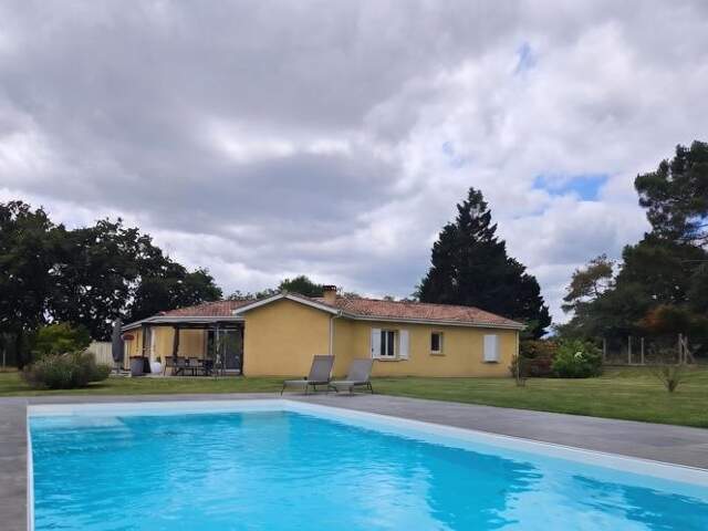 Contemporaine de 6 pièces principales — photo du bien