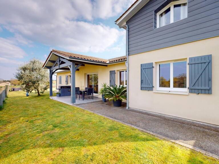 Charmante maison familiale avec de beaux volumes. — photo 1