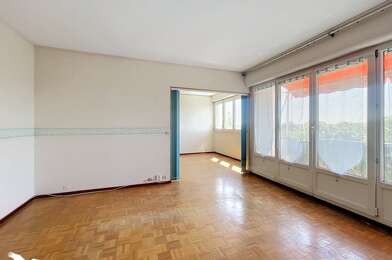 Appartement 5 pièces 126000 €