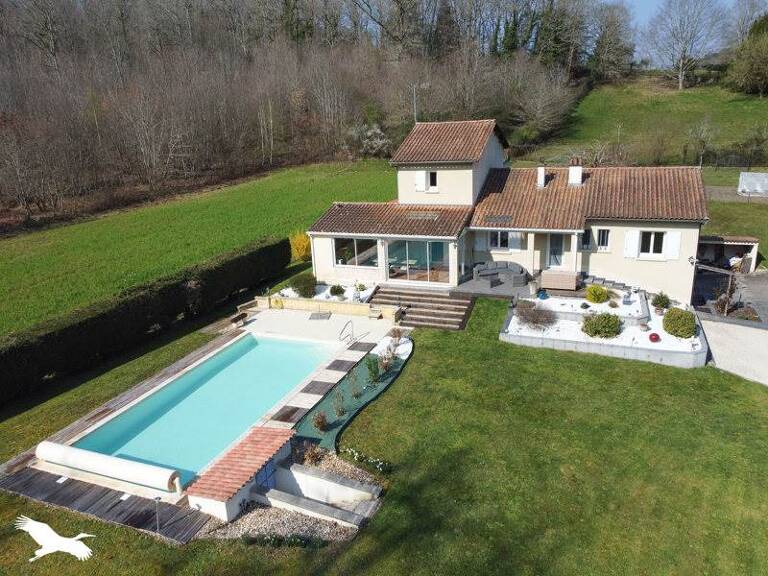 Provençale de 7 pièces principales — photo 1
