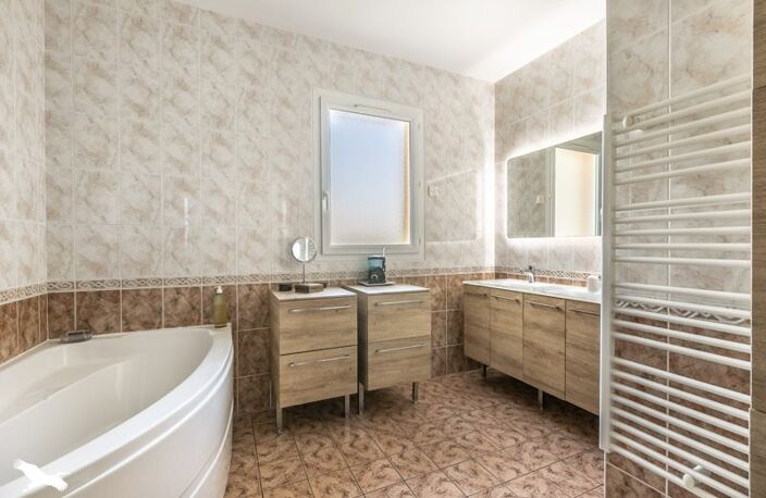 Vente maison 5 pièces 178 m² Audenge (33980) — photo 5